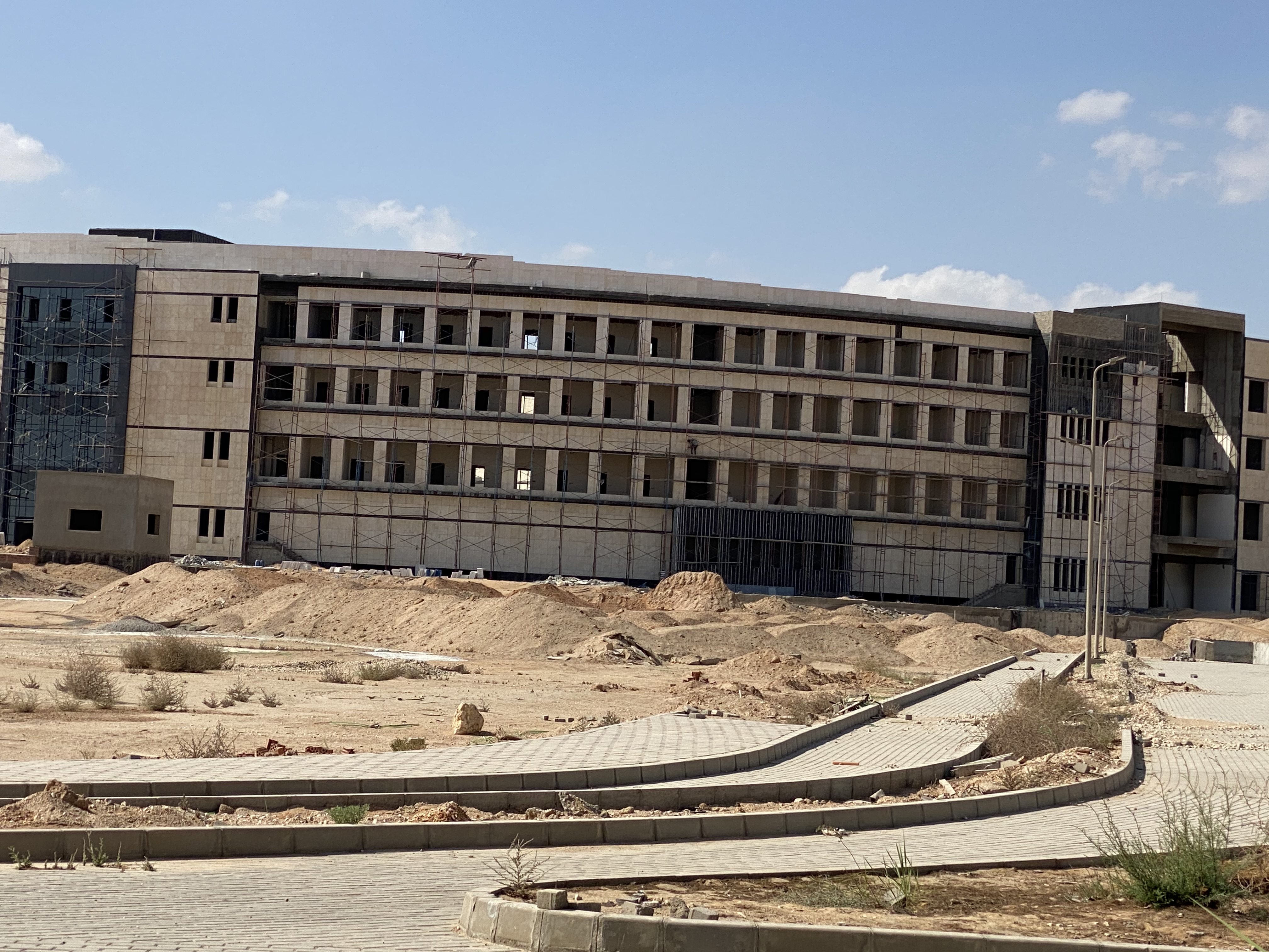 ZEWAIL UNIVERSITY  - صورة 1